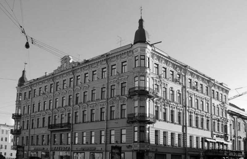 Мобильный аудиогид проведет по историческим и культурным местам Санкт-Петербурга